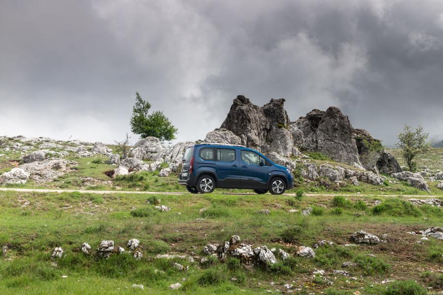  Peugeot Rifter 2018 года  (WW) (фото 32 из 43)